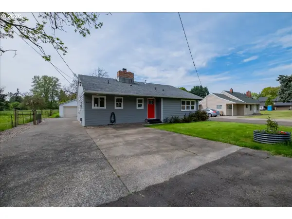 32973 Tennessee Rd, Lebanon, OR 97355