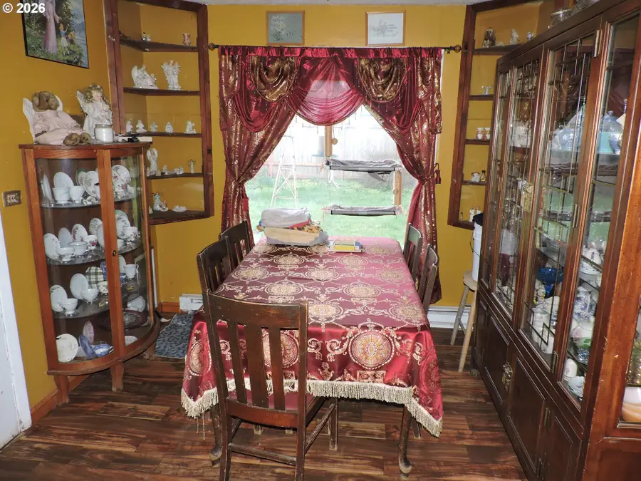 9200 SW Sagert St, Tualatin, OR 97062 - #2