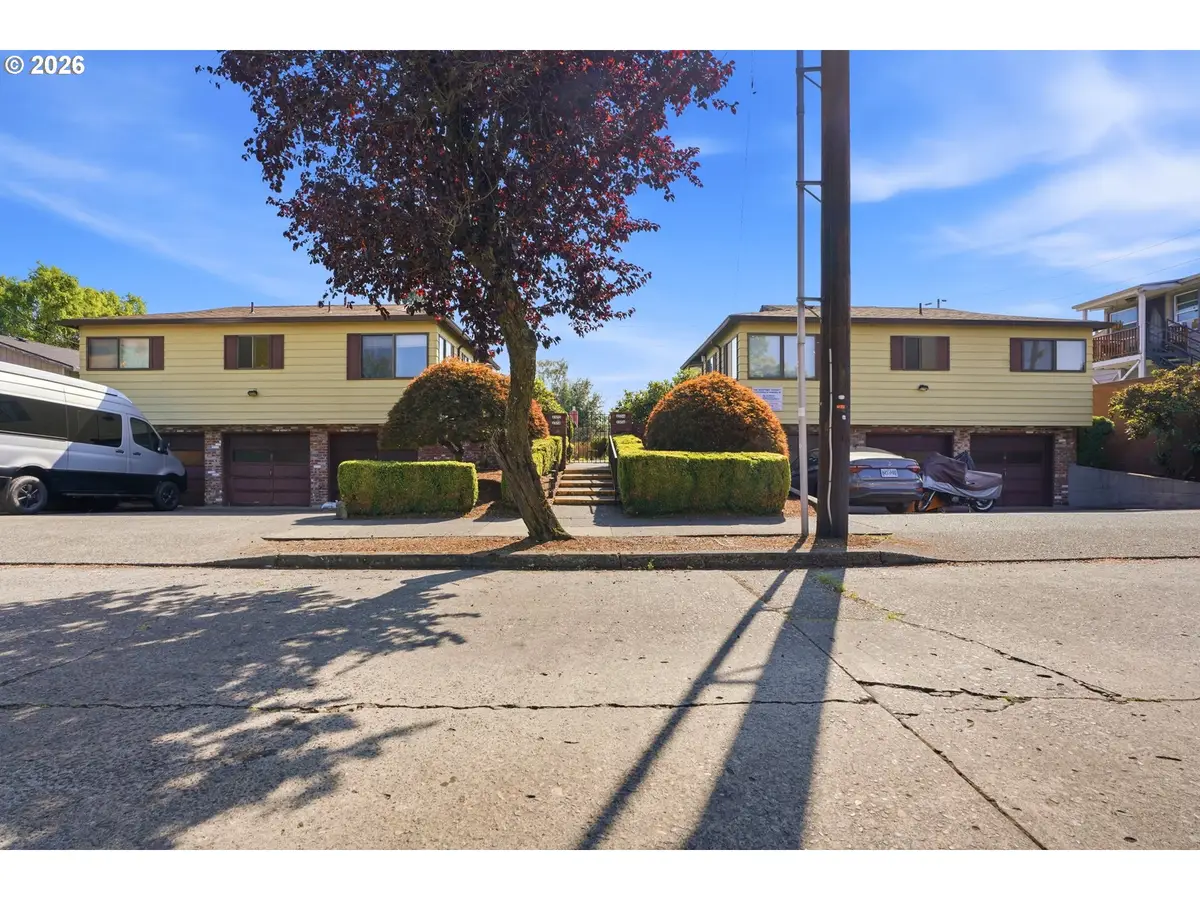 2350 SE 42nd St, Portland, OR 97215 - #1
