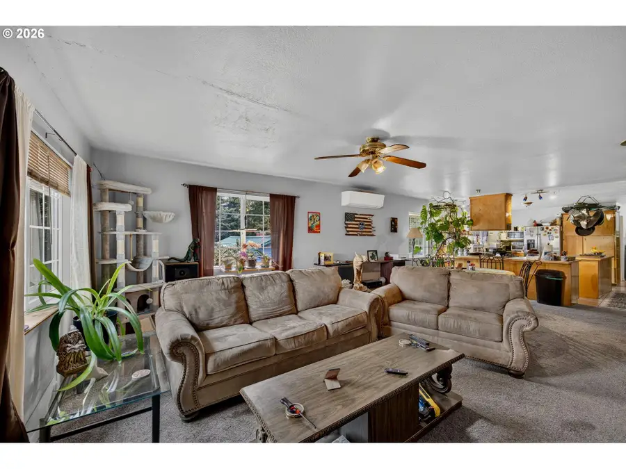 1570 N Irving St, Coquille, OR 97423 - #3