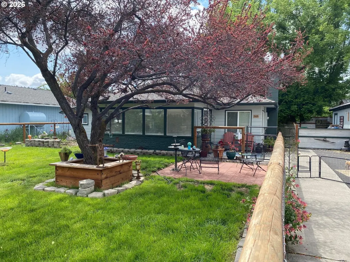 505 S Main St, Prineville, OR 97754 - #1