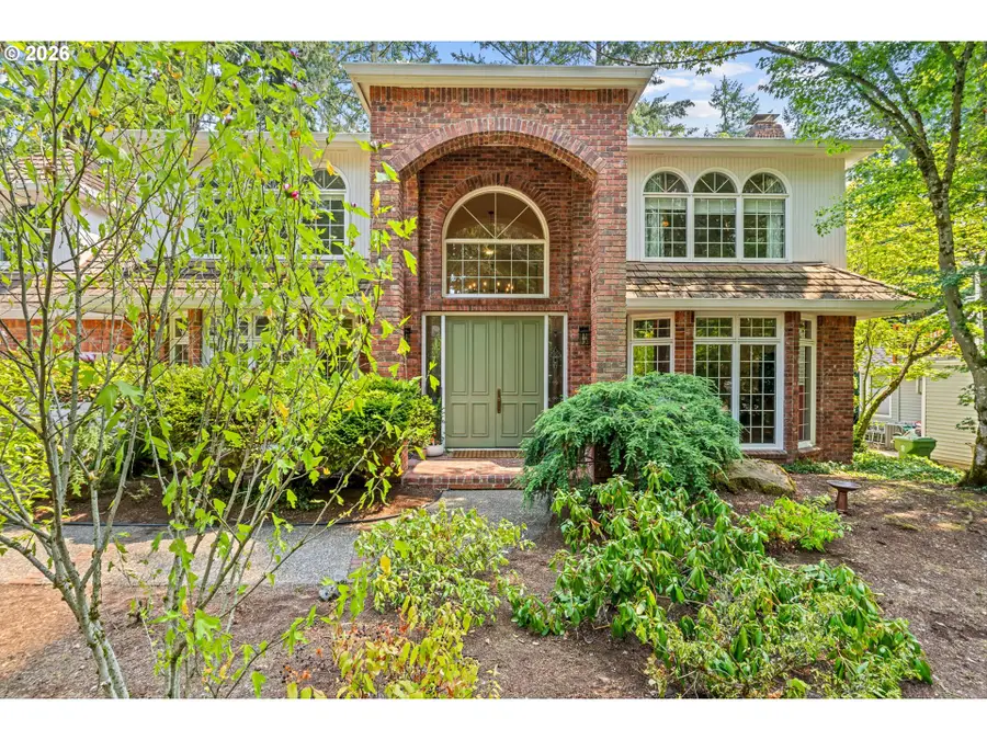 16193 Matthew Ct, Lake Oswego, OR 97034 - #2