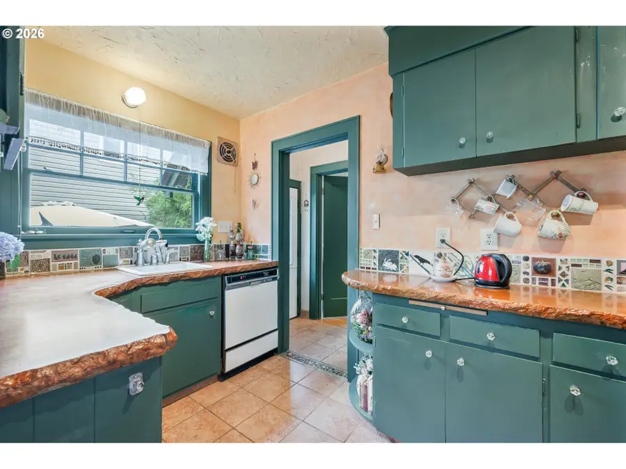 2733 Fir St, Longview, WA 98632 - #3