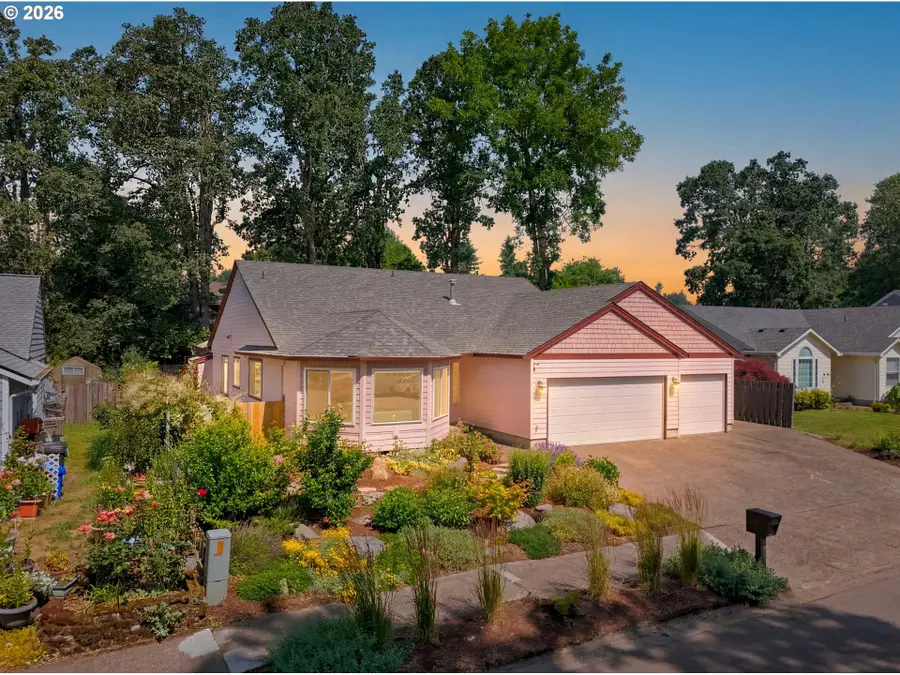 19345 Vincent Dr, Oregon City, OR 97045 - #2