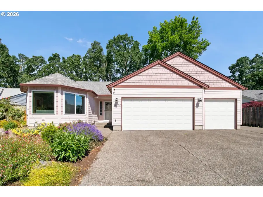 19345 Vincent Dr, Oregon City, OR 97045 - #3
