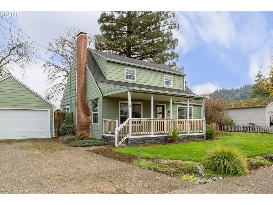 523 W Broccoli St, Roseburg, OR 97471 - Image #3