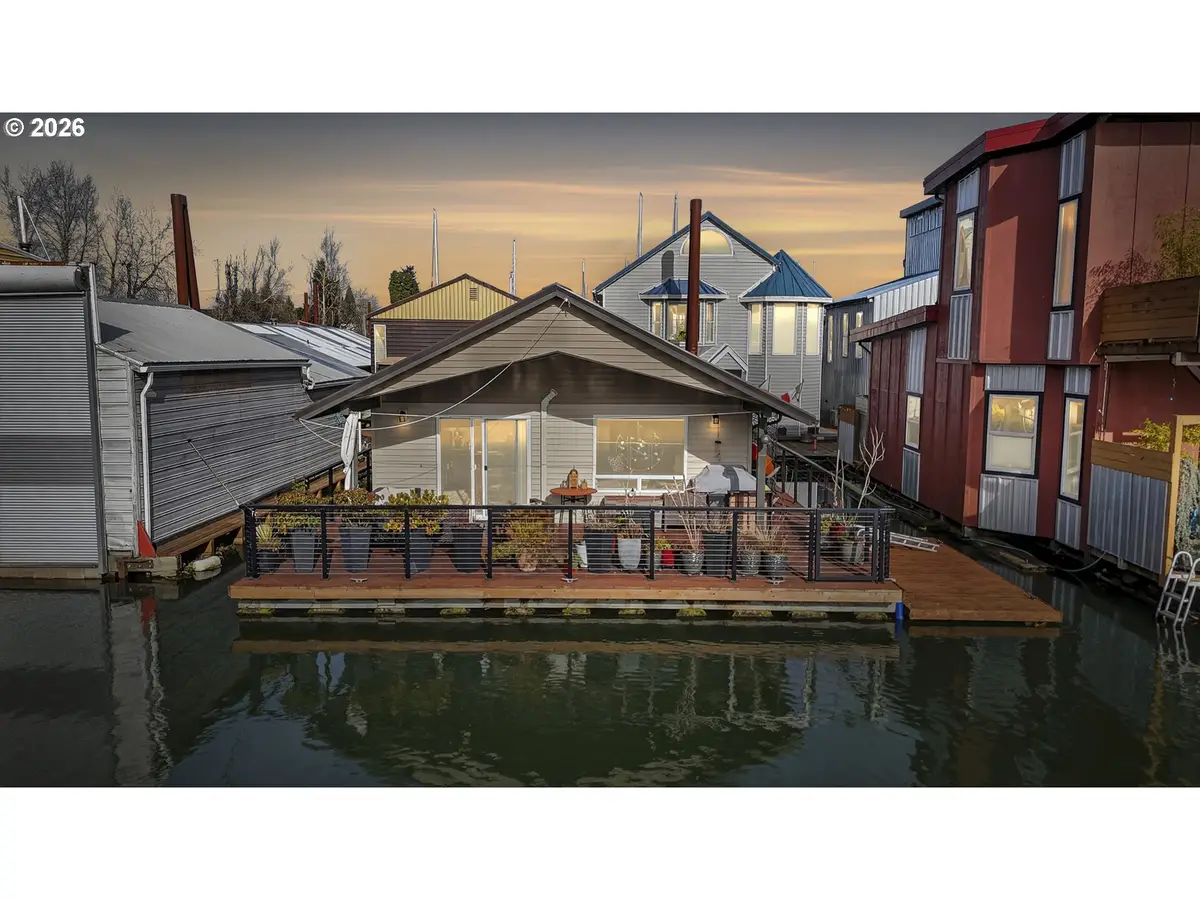 34326 Johnsons Landing Rd #B7, Scappoose, OR 97056 - #1