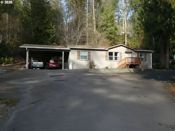 32700 SE Leewood Ln #32, Boring, OR 97009