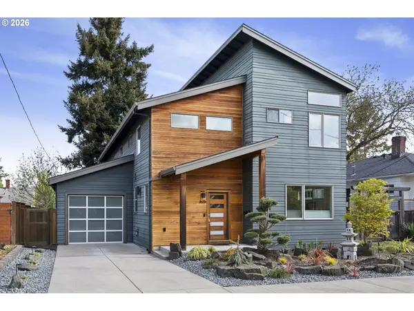 1525 NE Rosa Parks Way, Portland, OR 97221