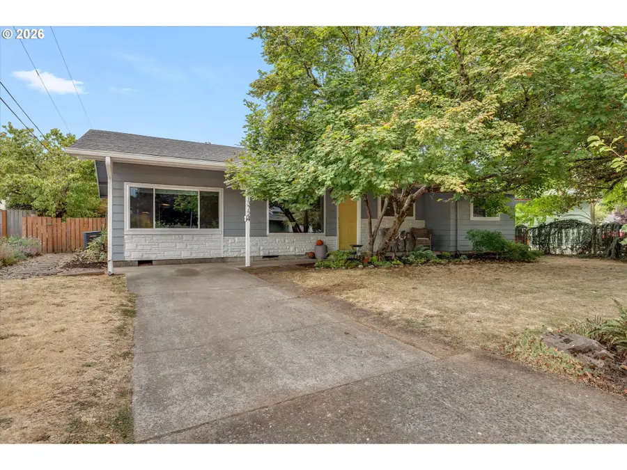 13724 SE Lincoln St, Portland, OR 97233 - #2