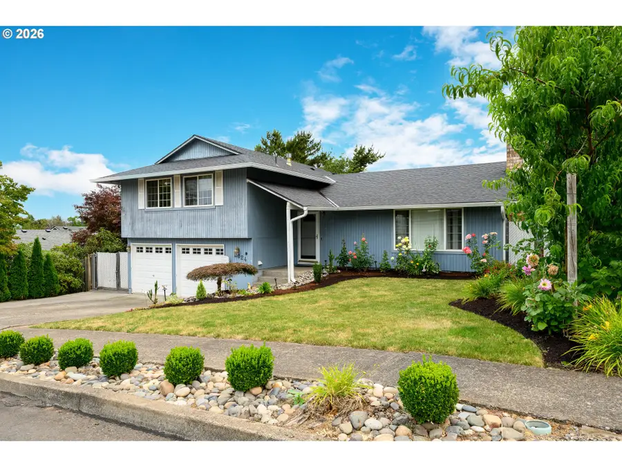 2024 SW Tegart Ave, Gresham, OR 97080 - #2