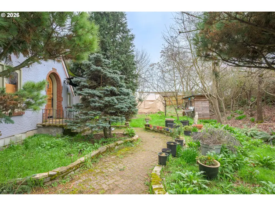 325 River Rd, Eugene, OR 97404 - #3