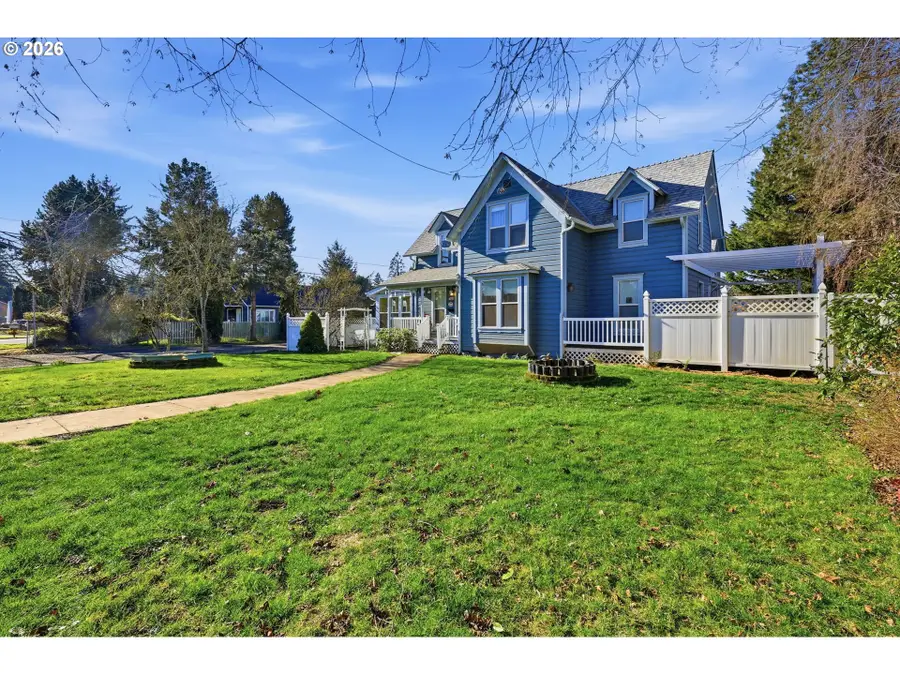 429 S Main St, Newberg, OR 97132 - #2