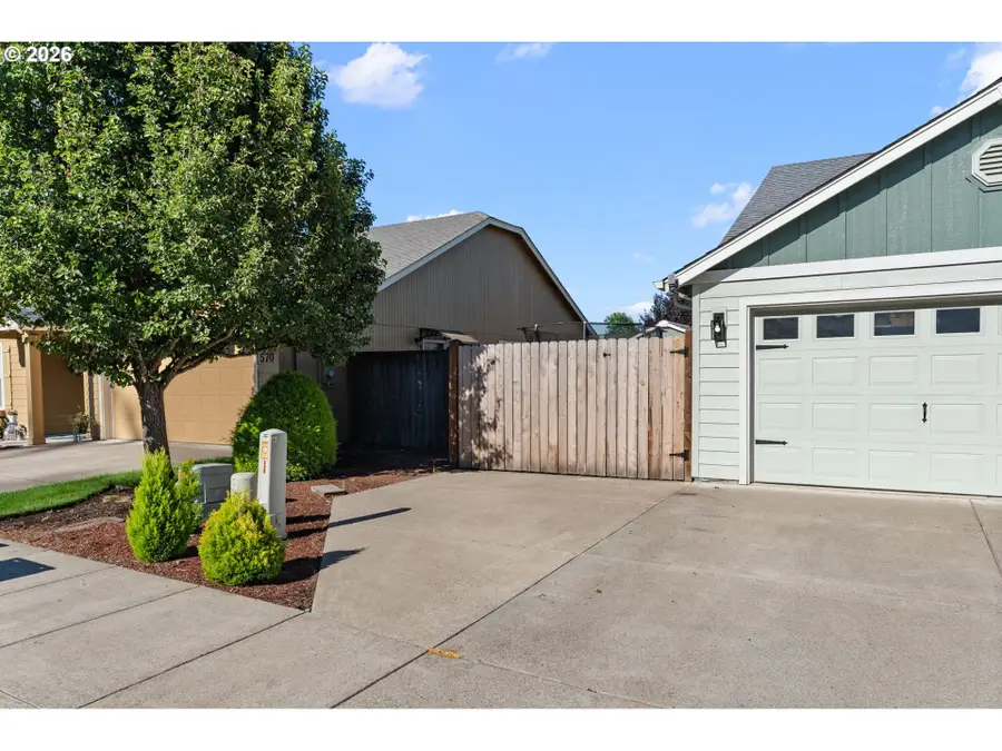 558 S 48th Pl, Springfield, OR 97478 - #3