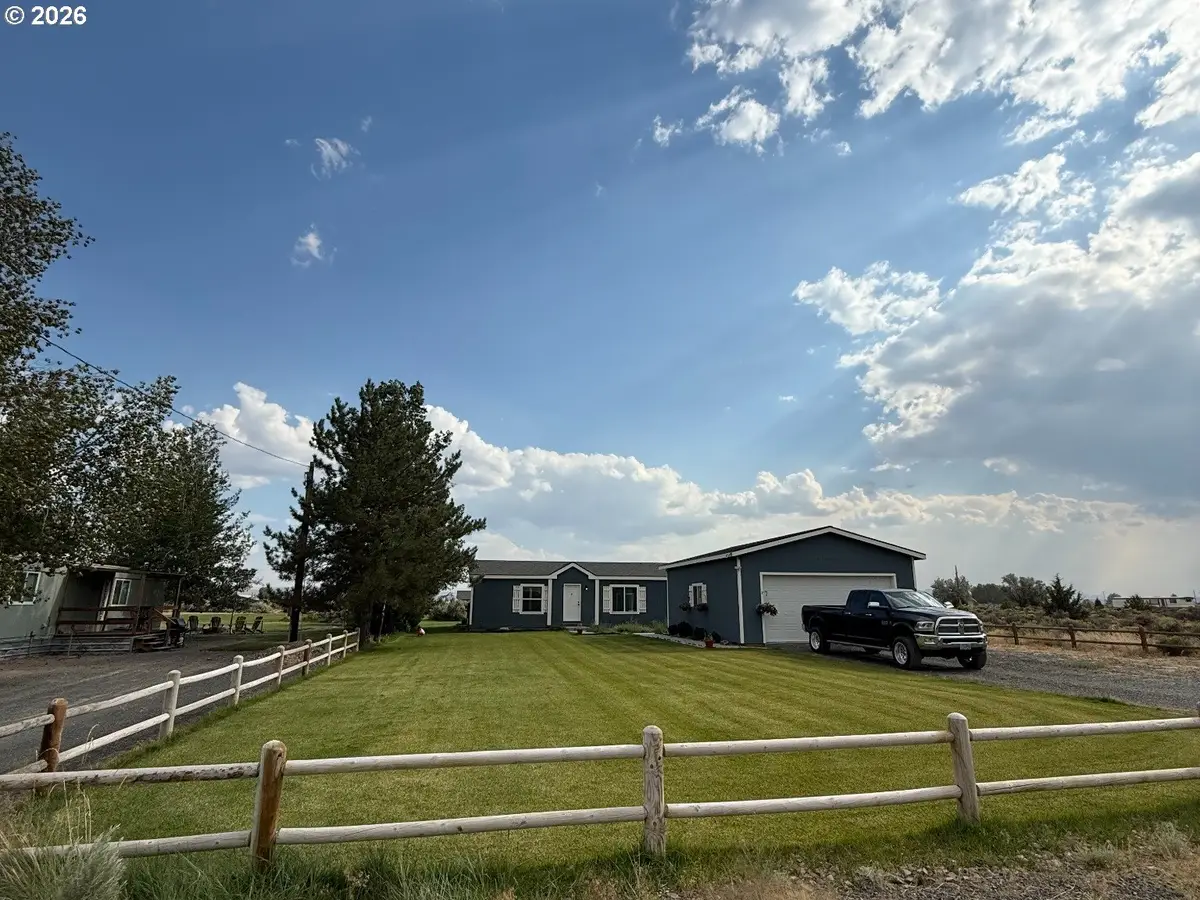 86880 Glitter Ln, Silver Lake Fort Rock, OR 97641 - #1
