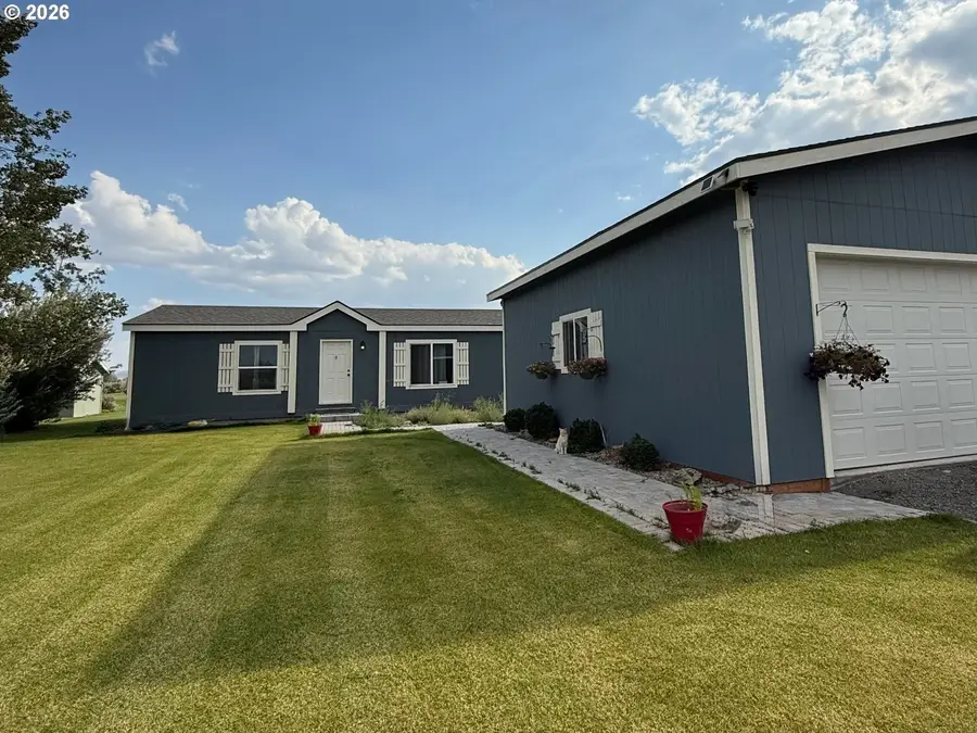 86880 Glitter Ln, Silver Lake Fort Rock, OR 97641 - #2