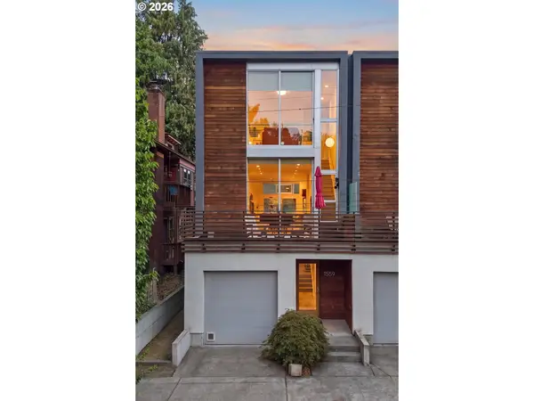 1559 SE Ankeny St, Portland, OR 97214