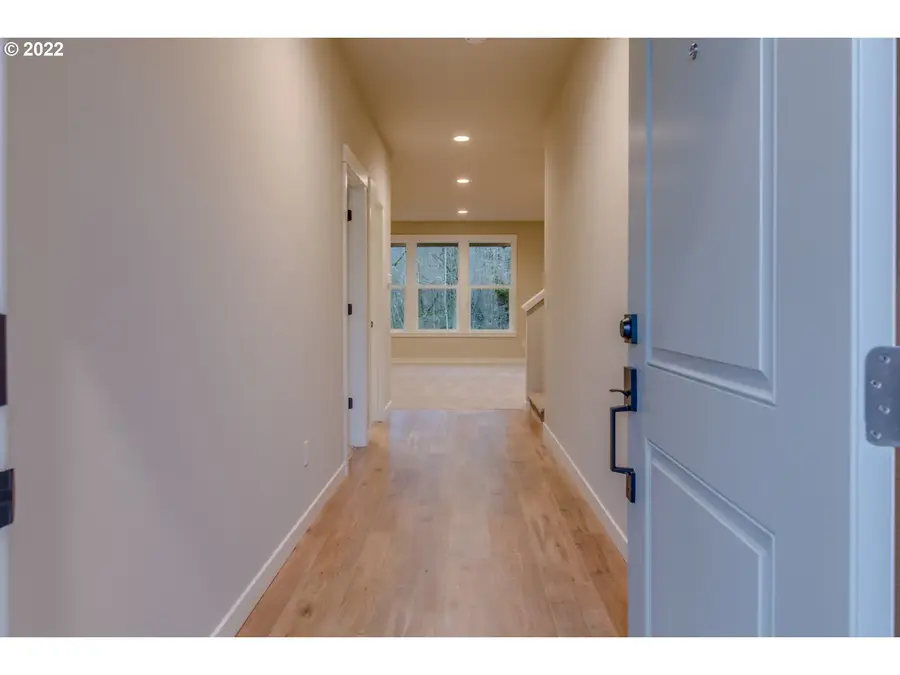 1530 S 32nd Ave, Cornelius, OR 97113 - #3