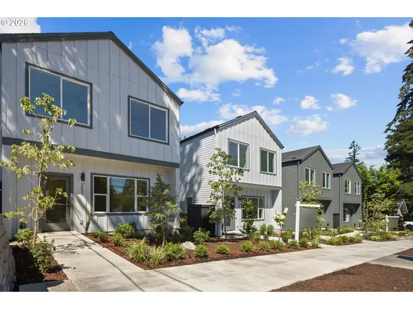 3827 SW Pomona St, Portland, OR 97219