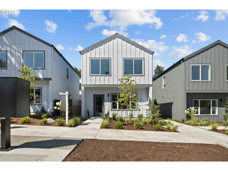 3827 SW Pomona St, Portland, OR 97219 - #2