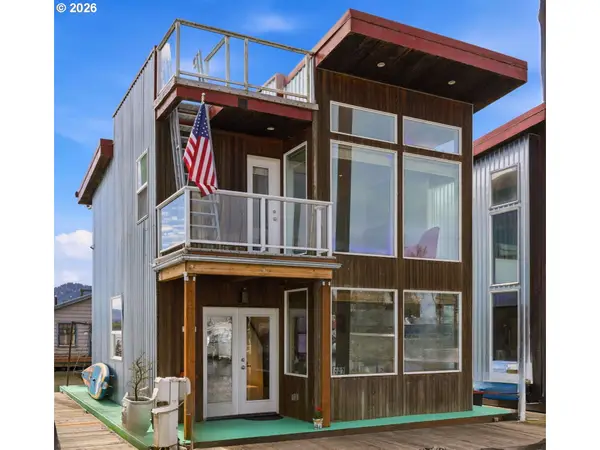 34326 Johnsons Landing Rd #C-27, Scappoose, OR 97056