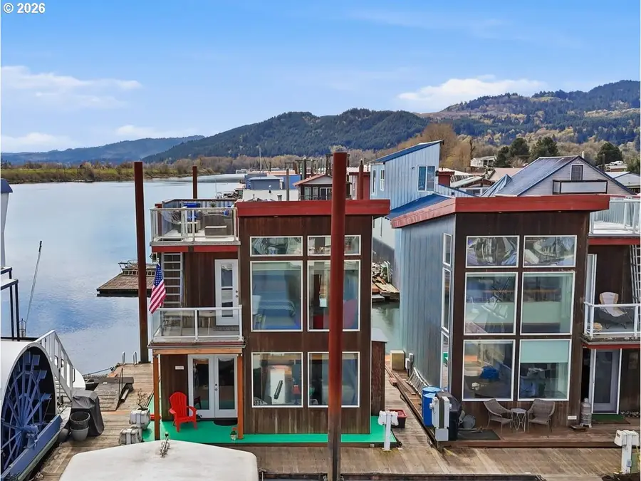 34326 Johnsons Landing Rd #C-27, Scappoose, OR 97056 - #2