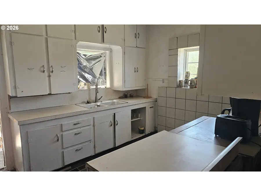 105 2nd St, Baker City, OR 97814 - #3