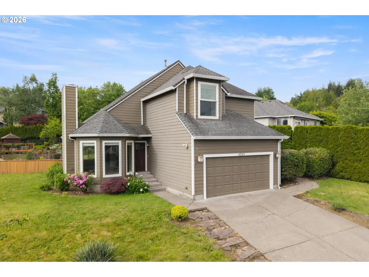 4223 SE Anderegg Dr, Portland, OR 97236 - #1