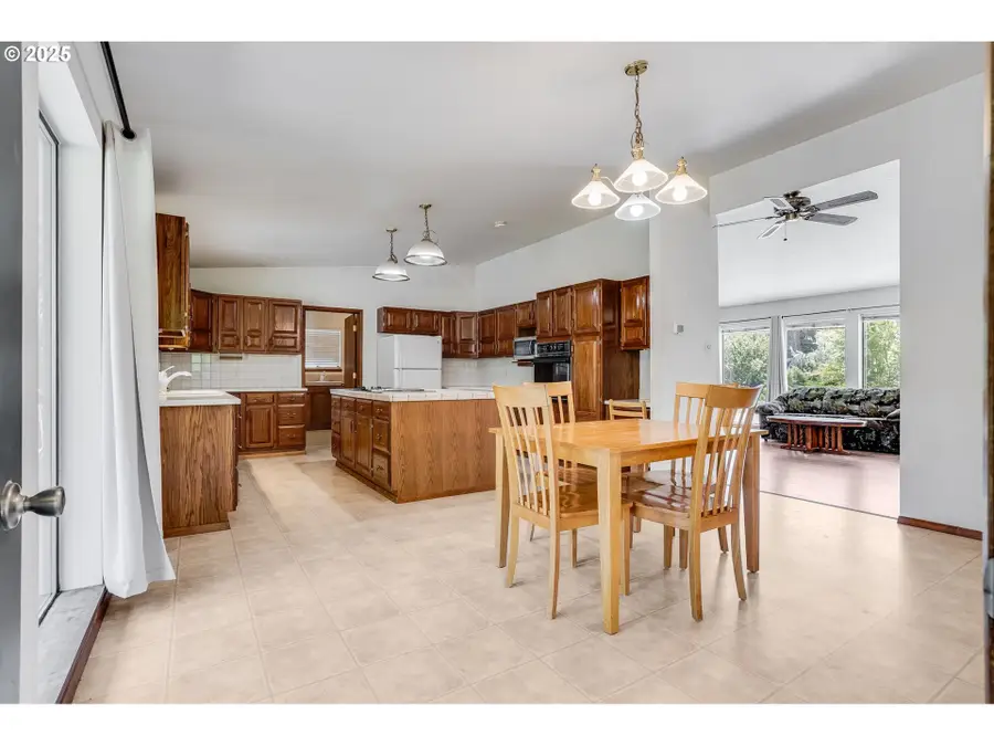 518 3rd Ave, Dallesport, WA 98617 - Image #3