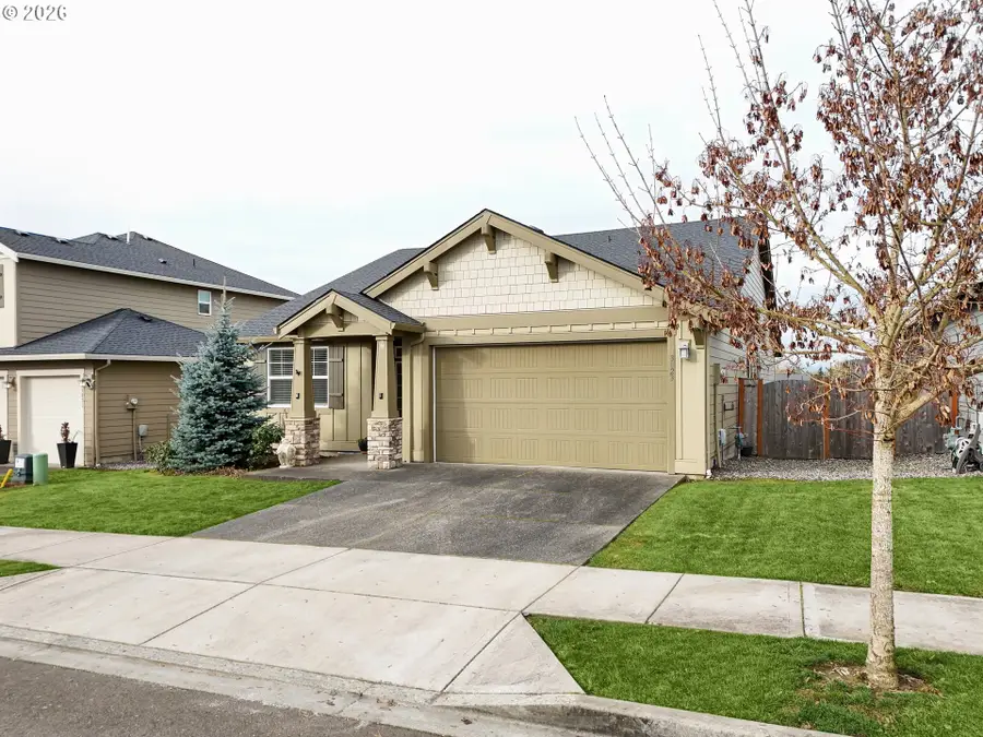 3823 S 40th Pl, Ridgefield, WA 98642 - #2