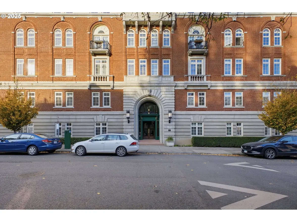 2015 NW Flanders St #214, Portland, OR 97209 - Image #1