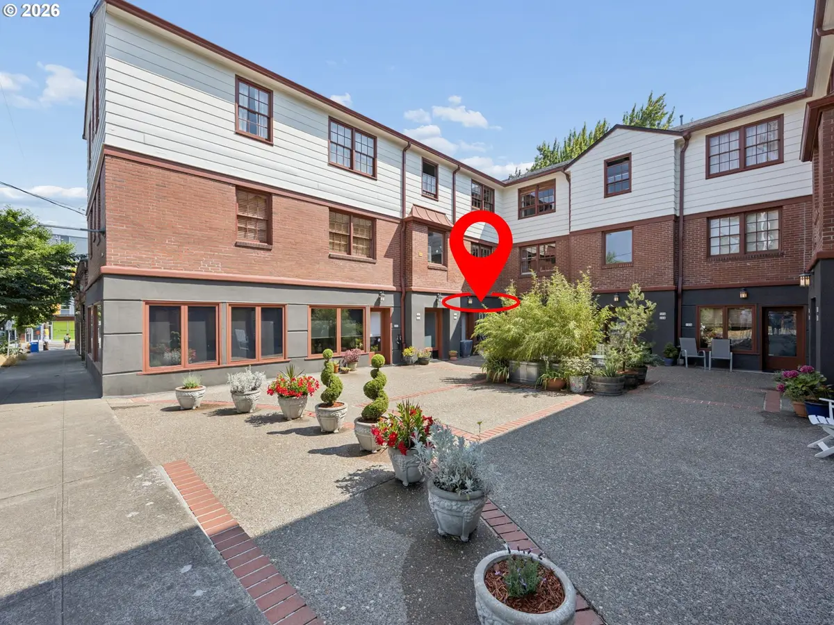 5400 NE 30th Ave #102, Portland, OR 97211 - #1