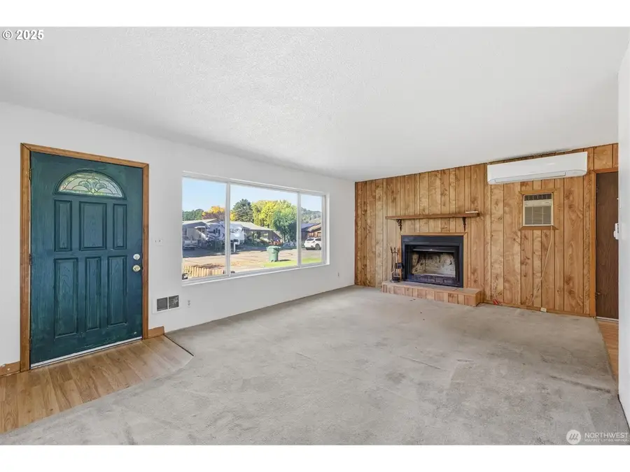 4759 Windemere St, Longview, WA 98632 - Image #2