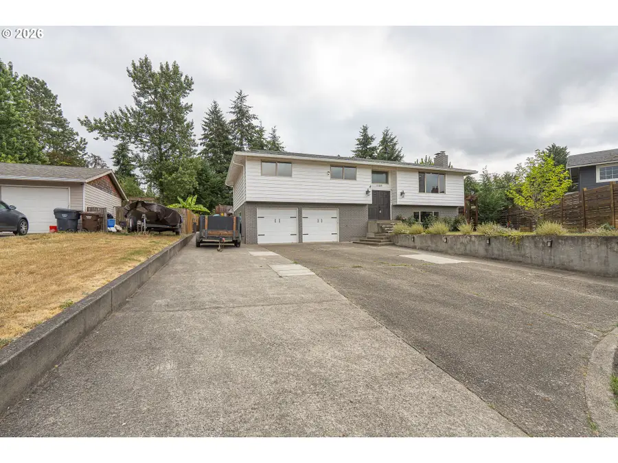 1185 Netzel St, Oregon City, OR 97045 - #2