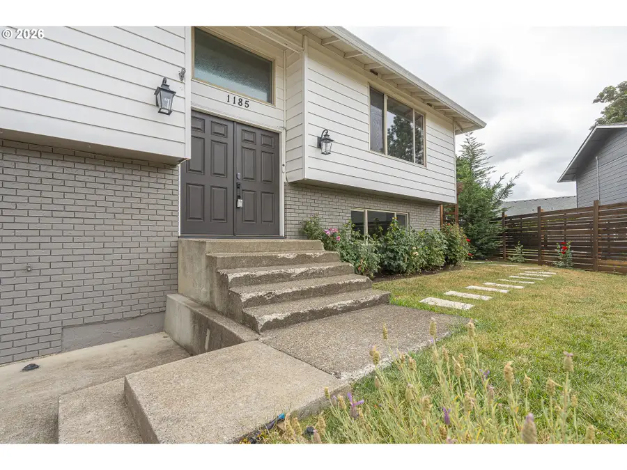 1185 Netzel St, Oregon City, OR 97045 - #3