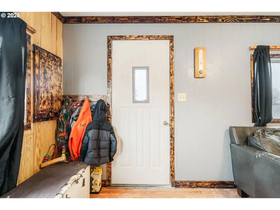 2460 SE Melrose Dr, Prineville, OR 97754 - #2