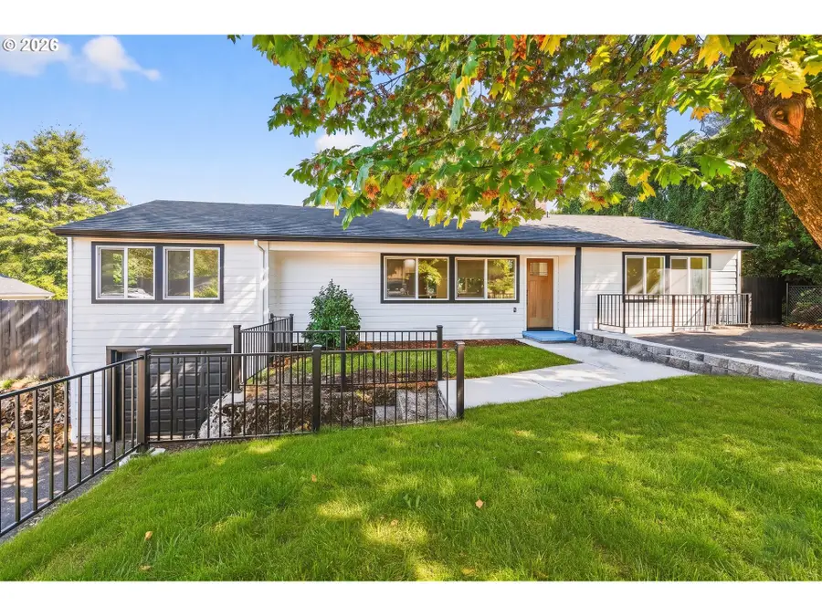 142 NE 128th Ave, Portland, OR 97230 - #3