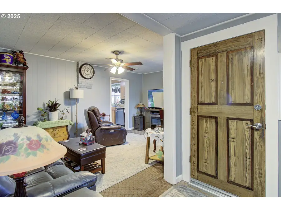 409 N Main St, Klickitat, WA 98628 - Image #3