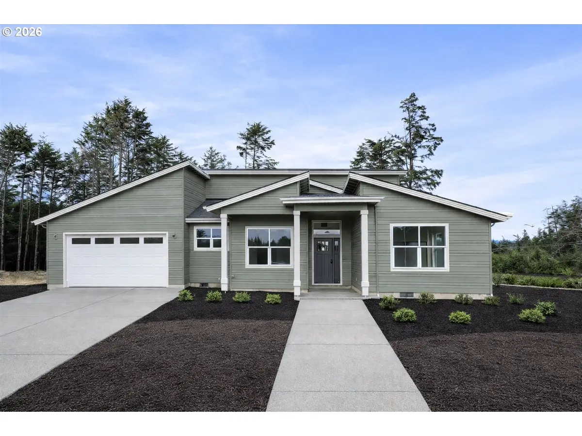 723 SE 42nd Pl, Newport, OR 97366 - #1