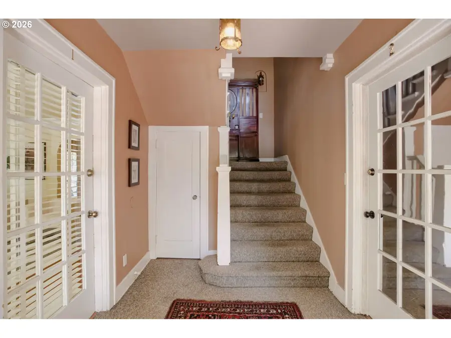 1403 NE Thompson St #1, Portland, OR 97212 - #3