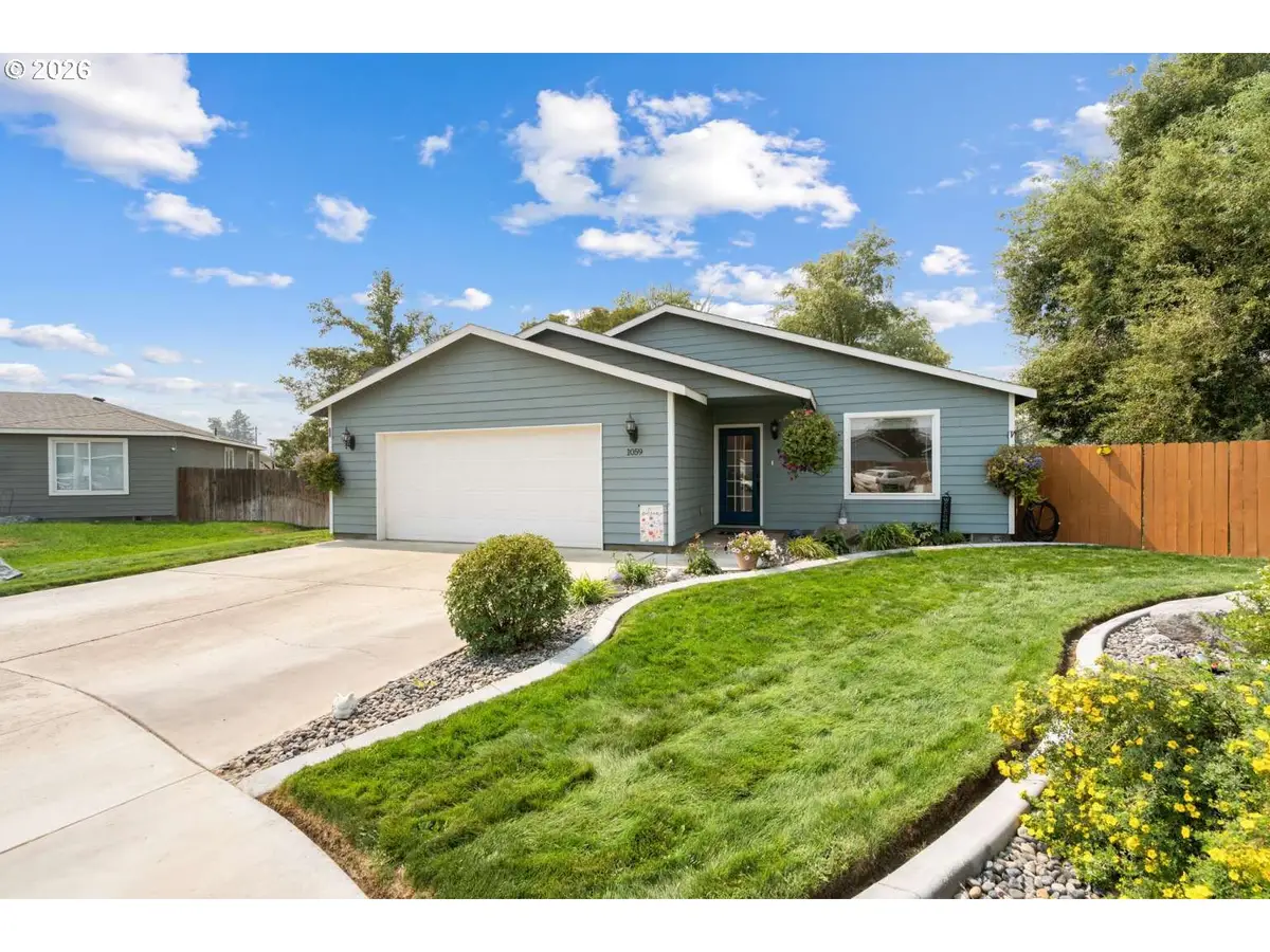 1059 W Hartley Ave, Hermiston, OR 97838 - #1