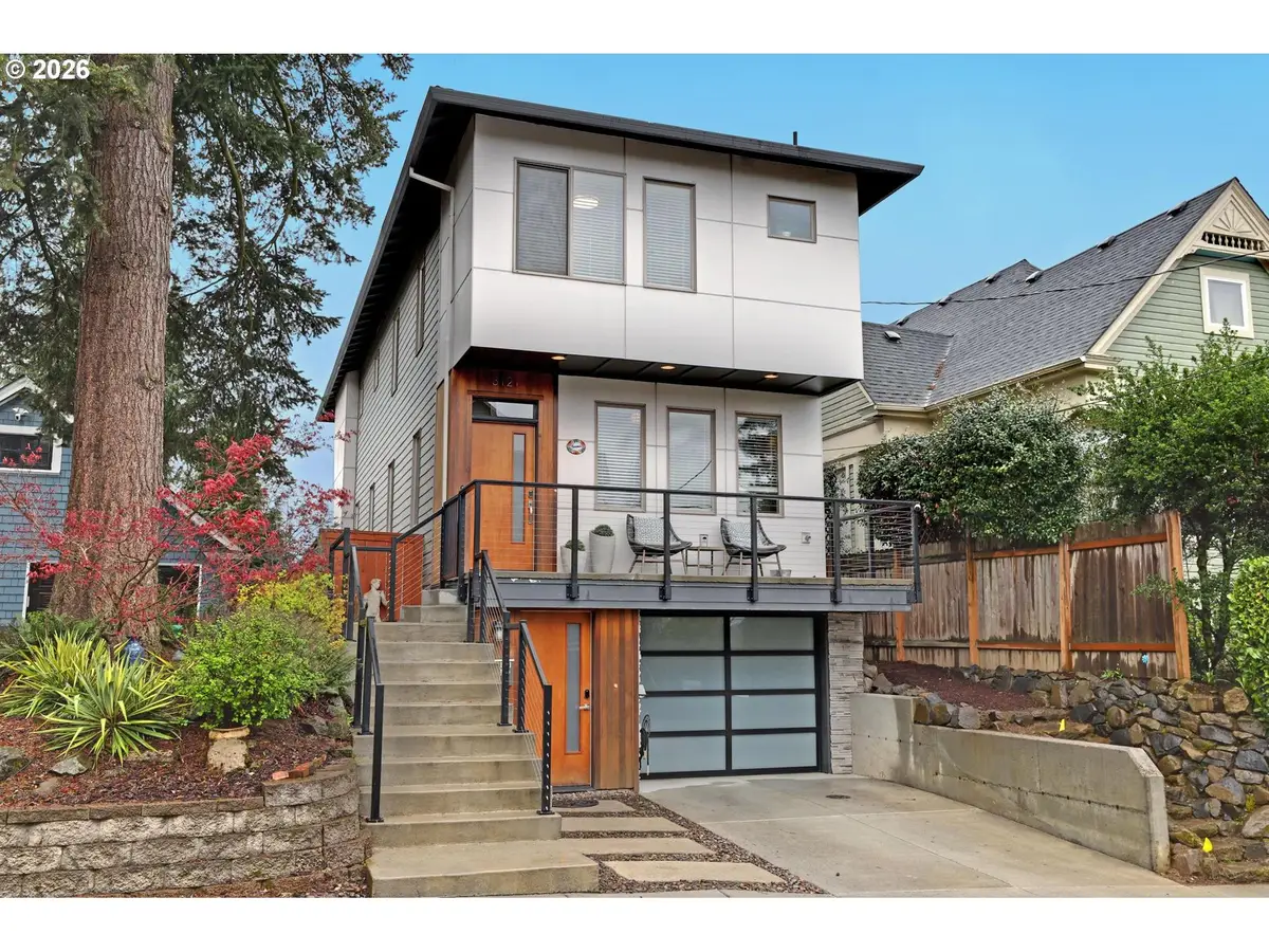 3121 SE 6th Ave, Portland, OR 97202 - #1
