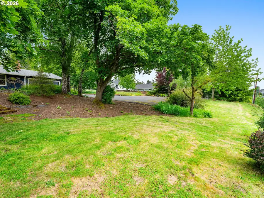 3945 Parker Rd, West Linn, OR 97068 - #2