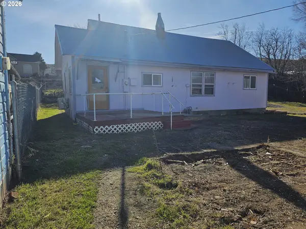 45 W Jefferson St, Huntington, OR 97907