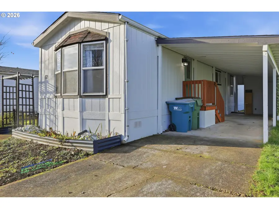 301 E Columbia Dr #62, Newberg, OR 97132 - #2