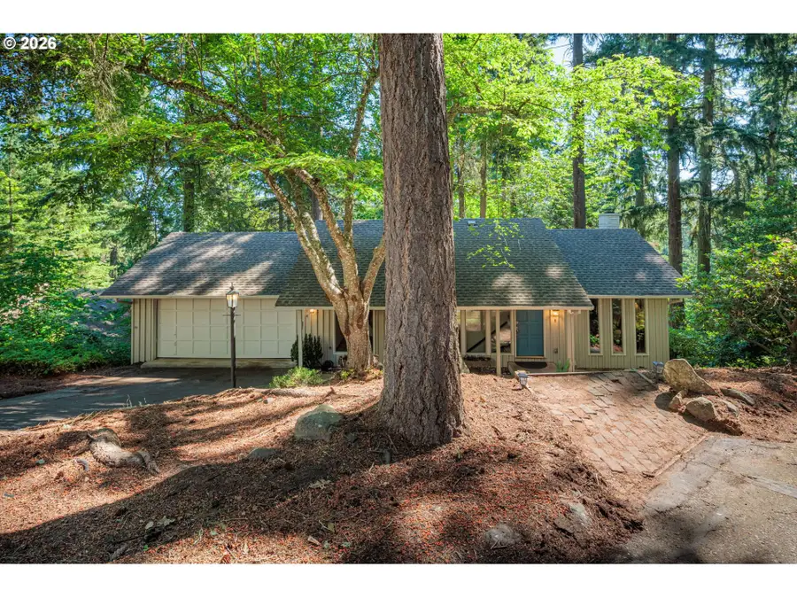 2834 Warren St, Eugene, OR 97405 - #3