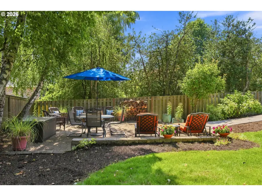 17190 Robb Pl, Lake Oswego, OR 97034 - #2
