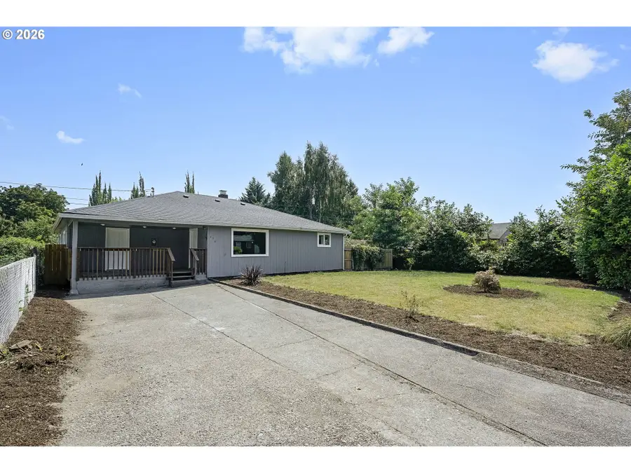 256 Douglas St, Longview, WA 98632 - #2