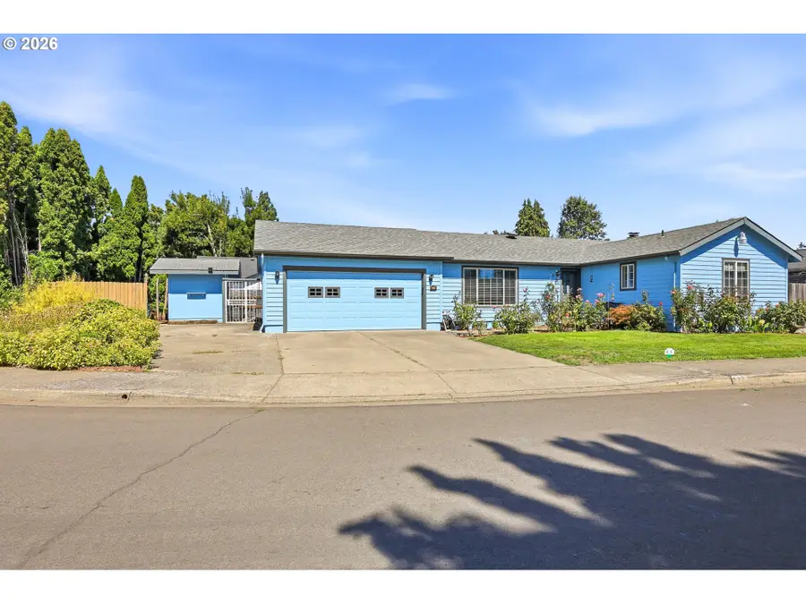 632 Nicholas Dr, Springfield, OR 97477 - #2