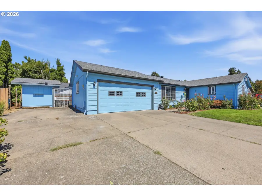 632 Nicholas Dr, Springfield, OR 97477 - #3